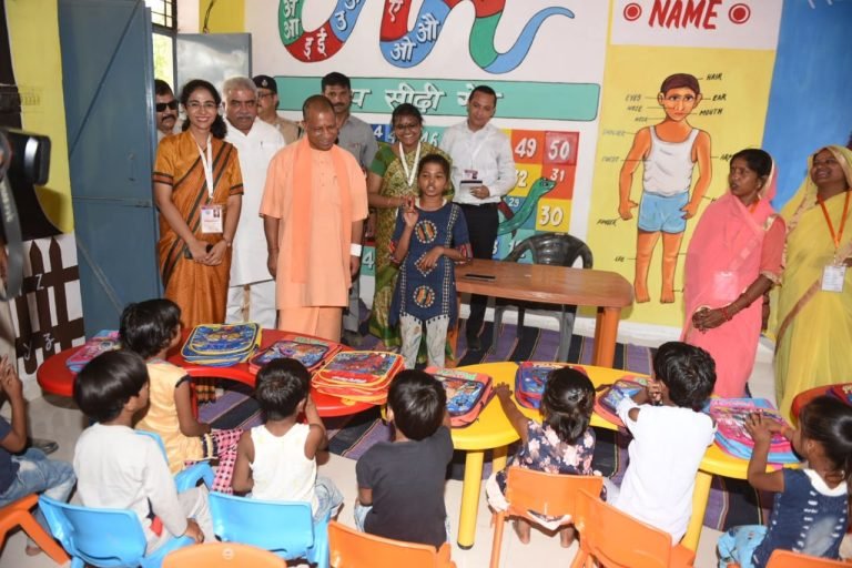 सीएम योगी ने परौख में व्यवस्थाओं का लिया जायजा, दिए निर्देश