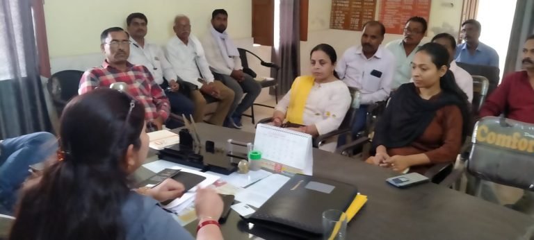 ब्लाक दिवस में पूरी की गई औपचारिकता