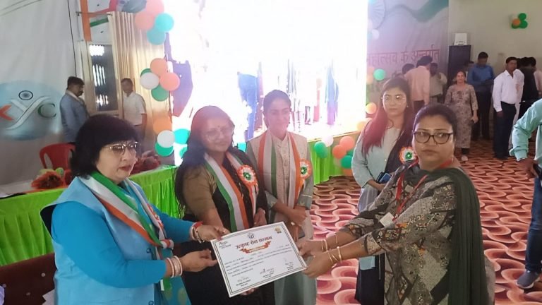 बच्चों को  श्रेष्ठ भारत के अच्छे नागरिक के रूप में विकसित करें शिक्षक-राज्यमंत्री