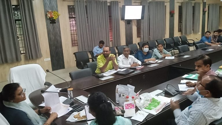 आंगनवाड़ी अपने कर्तव्यों का निर्वहन सुनिश्चित करें