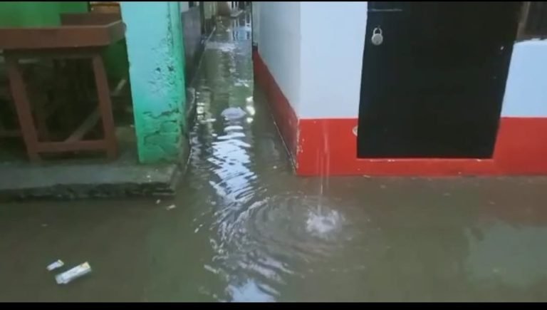 तीन दिन अभी झूम के बरसेगे बदरा