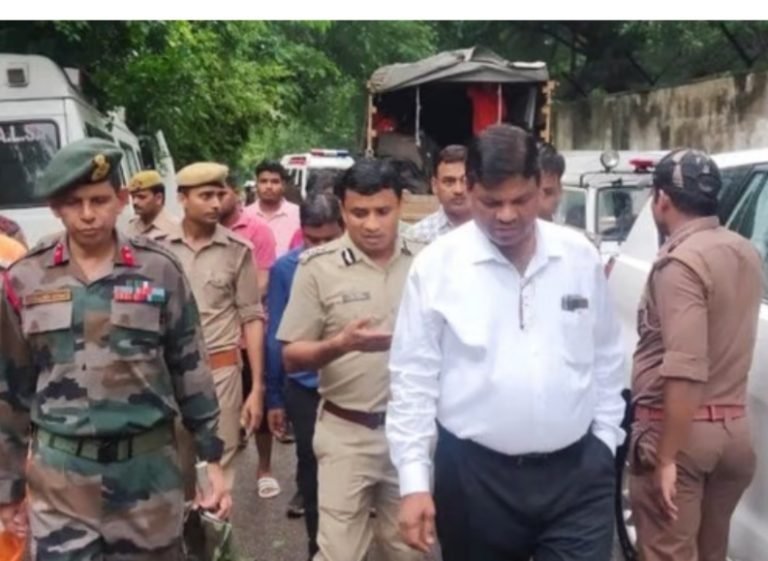 बारिश का कहर-लखनऊ में दीवार गिरी,नौ लोग मरे