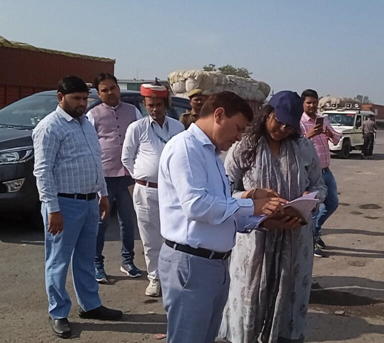 बड़ी मालियत के स्टांप चोरों के खिलाफ दर्ज कराएं रिपोर्ट-डीएम