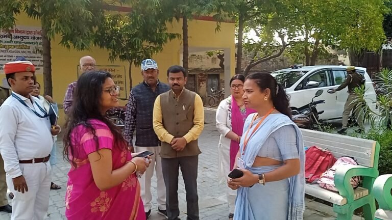 डीएम का दौरा,अव्यवस्था पर लगाई झाड़
