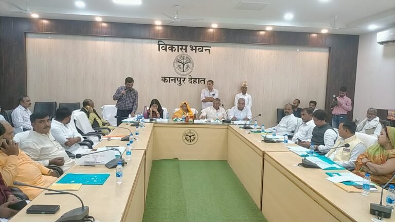 जेई के बैठक में न आने पर मंत्री हुए नाराज