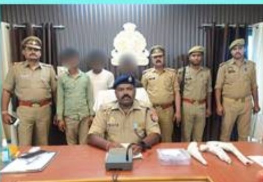 शिवली पुलिस ने तीन बदमाशों को असलहों के साथ दबोचा