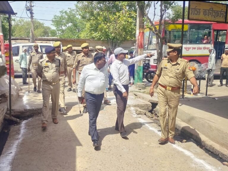 अलविदा की नमाज के बाद ईद को शांतिपूर्ण सम्पन्न कराने के लिए लगी निगाहें