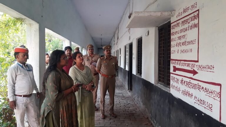 चुनावी व्यवस्था रखे दुरुस्त,लापरवाही पर होगी कार्रवाई-डीएम