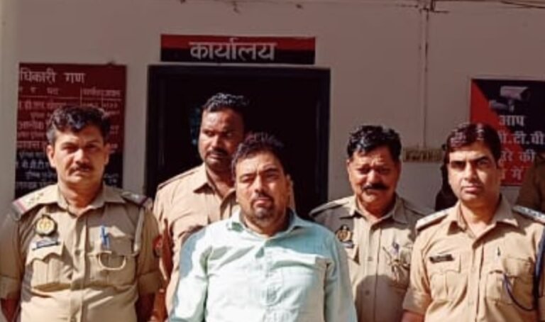 बंदी में बिकती मिली शराब,एक चढ़ा हत्थे
