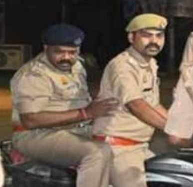 चांदी की लुटेरी निकली भोगनीपुर पुलिस,एसपी ने की लूटी चांदी बरामद