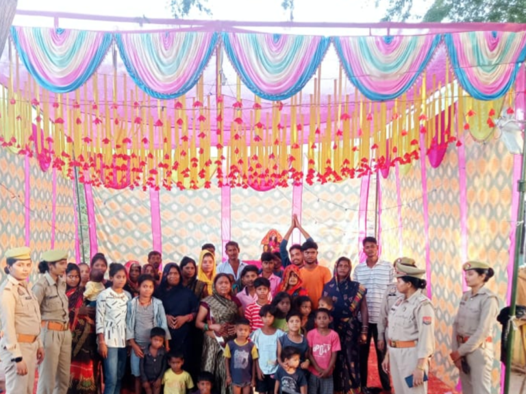 दुर्गा पांडाल में महिलाओं को किया जागरूक,जानकारियां दी