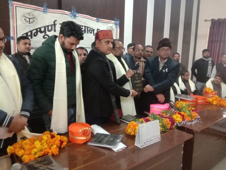 अधिवक्ता भवन,पुस्तकों की खरीद में की जाएगी मदद-अनिल वारसी