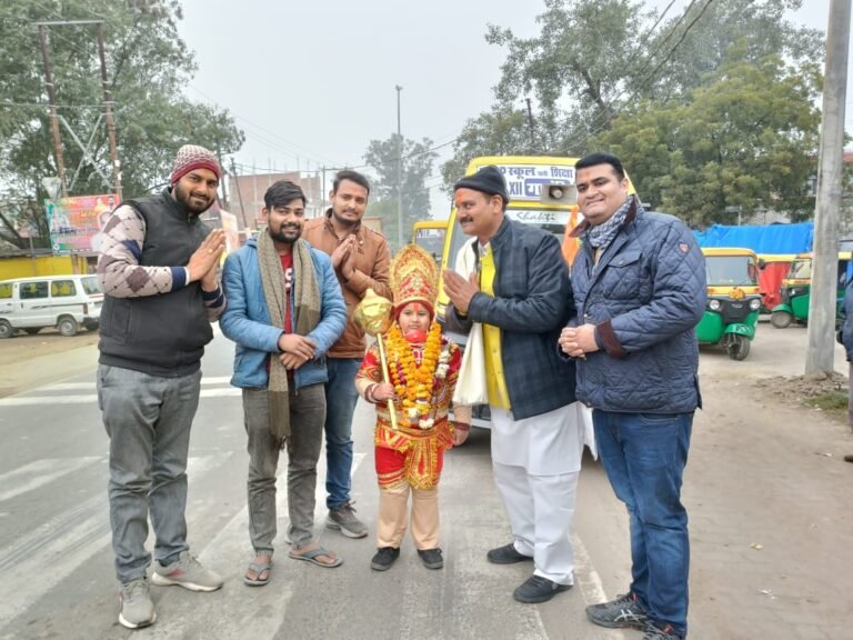 वीवीआईपी स्कूल की रैली का जगह जगह हुआ स्वागत