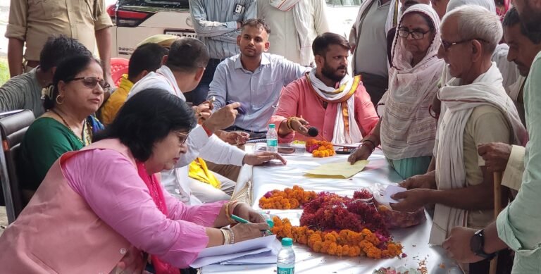 मंत्री जी हमका जिंदा मारि डारोगा—पेंशन बंद हुई गई