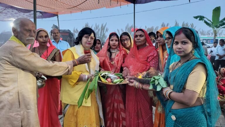 खराब मौसम पर भारी आस्था,धूमधाम से मनाया छठ पर्व