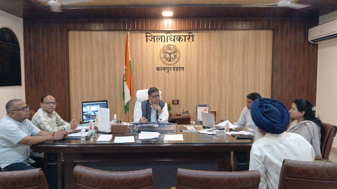 शिकायतों का करें गंभीरता के साथ निस्तारण-डीएम
