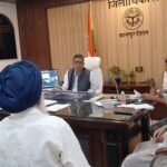 शिकायतों का करें गंभीरता के साथ निस्तारण-डीएम