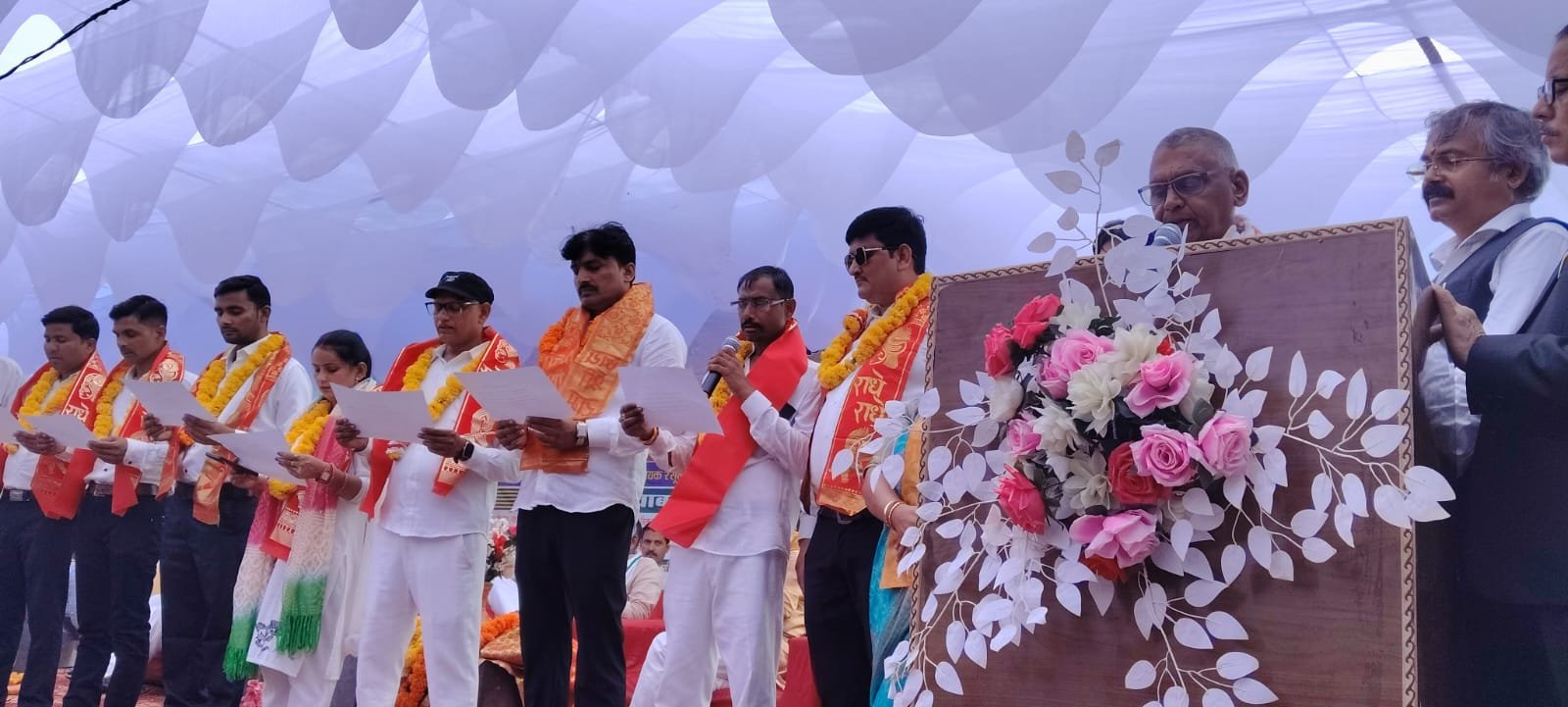 मैथा में अधिवक्ताओं ने धूमधाम से ली पद व गोपनीयता की शपथ