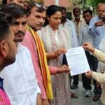 डीसीएम चालक का शव खड़ी एंबुलेंस में मिला,हंगामा